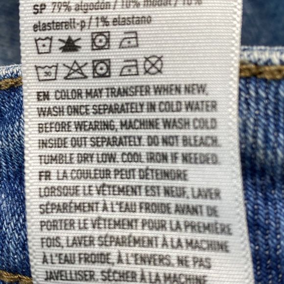 American Eagle Mom Cutoff Jean Womens Size 2 Shortie Stretch Denim Distressed - Picture 8 of 8